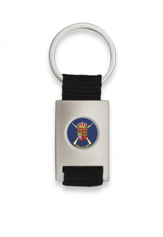 Llavero con forma de rectángulo bañado en cromo con cinta negra