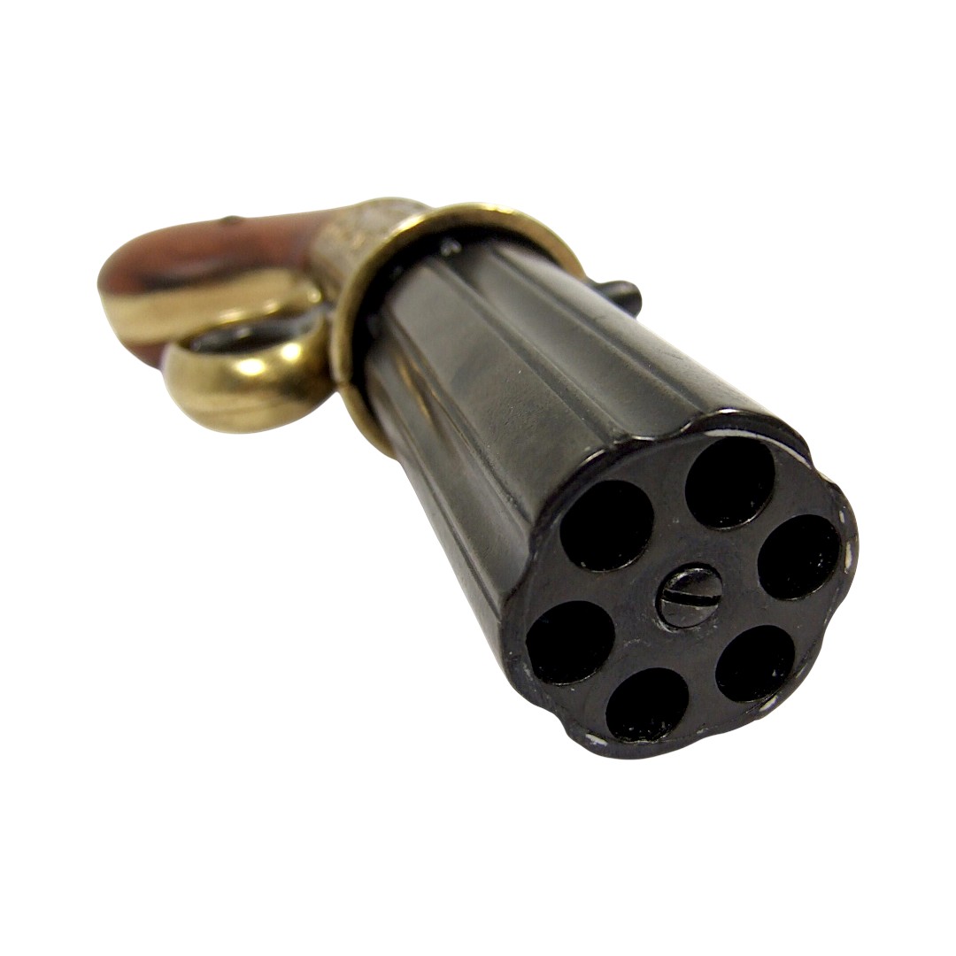 Réplique d'un revolver à poivre à 6 canons