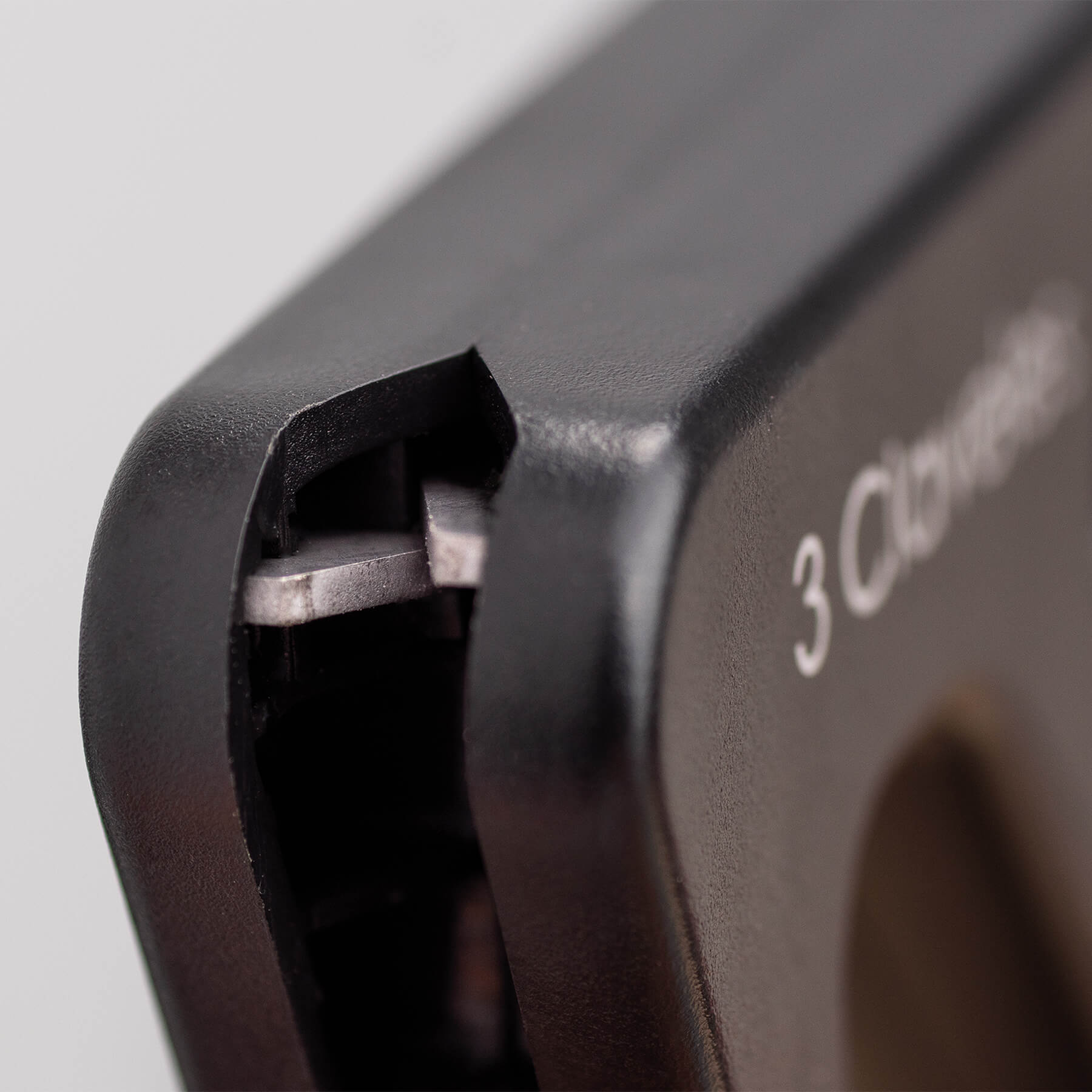 Affûteur de couteaux et de ciseaux forgés ou sécateur à 3 Claveles