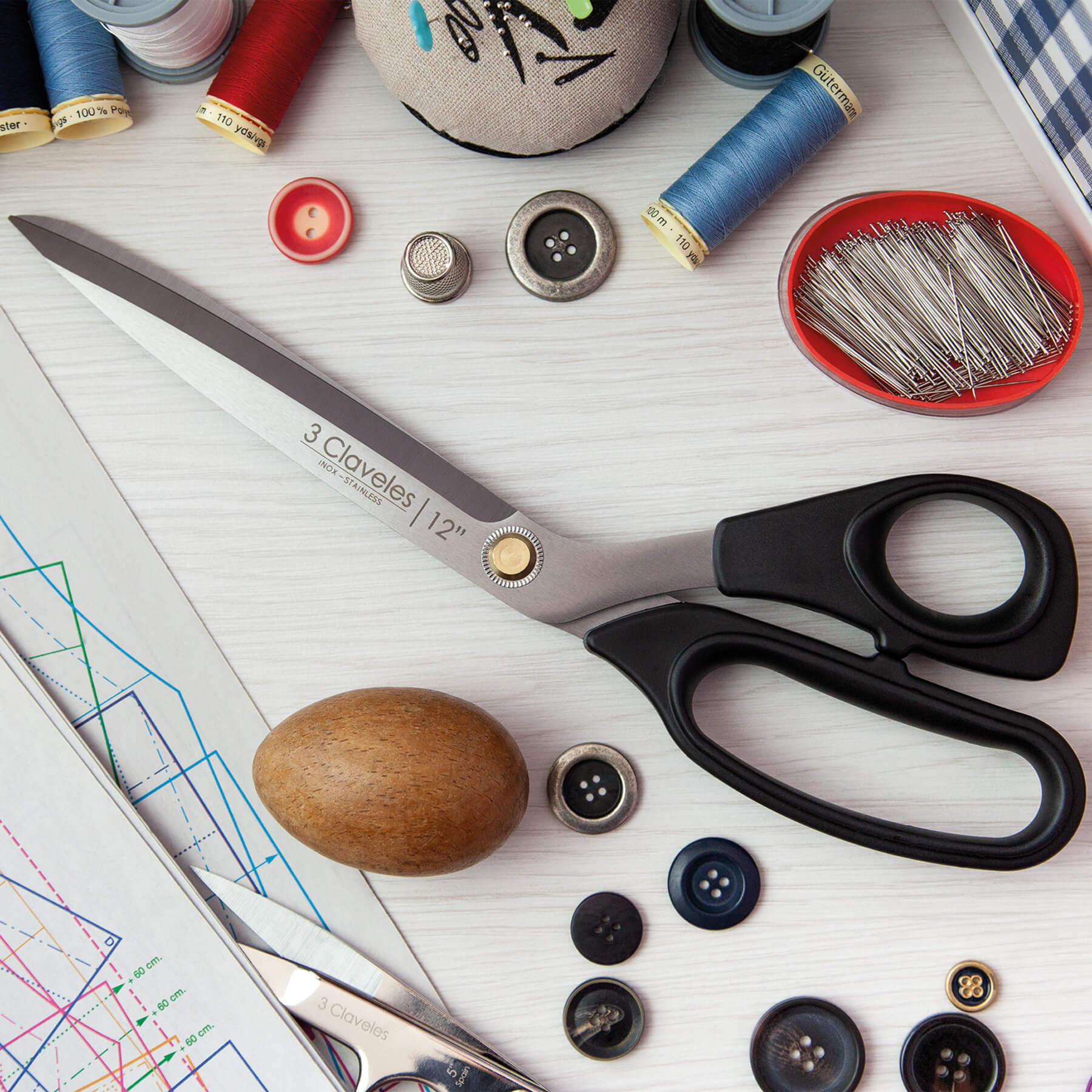 Tijeras de costura varios usos 30 cm con mango termoplástico TPR negro 3 Claveles