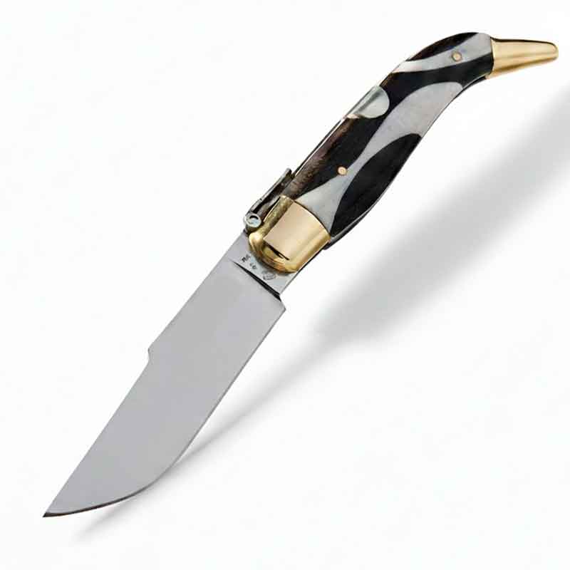 Klassisches Albacete-Taschenmesser mit Hirsch- und Büffelgeweihgr...