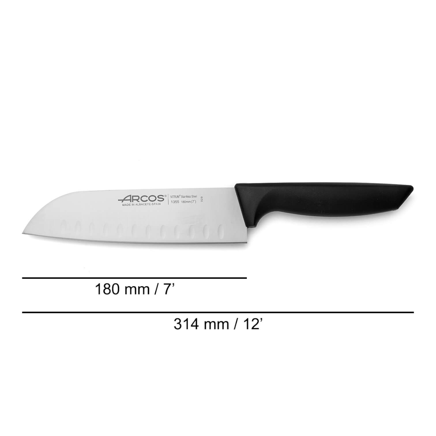Cuchillo Santoku Arcos serie Niza con mango de polipropileno negro 180 mm