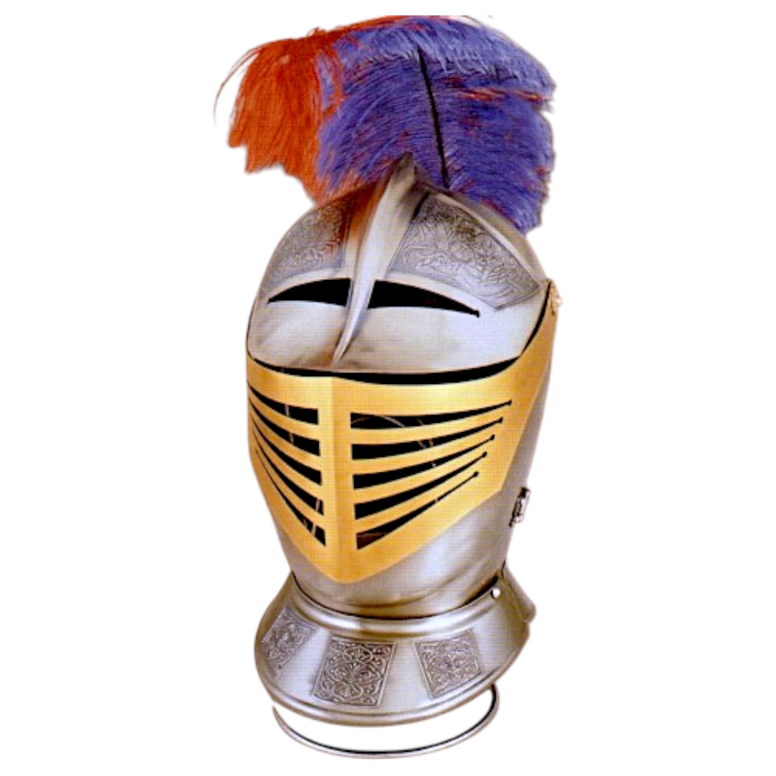 Capacete do século XVI gravado