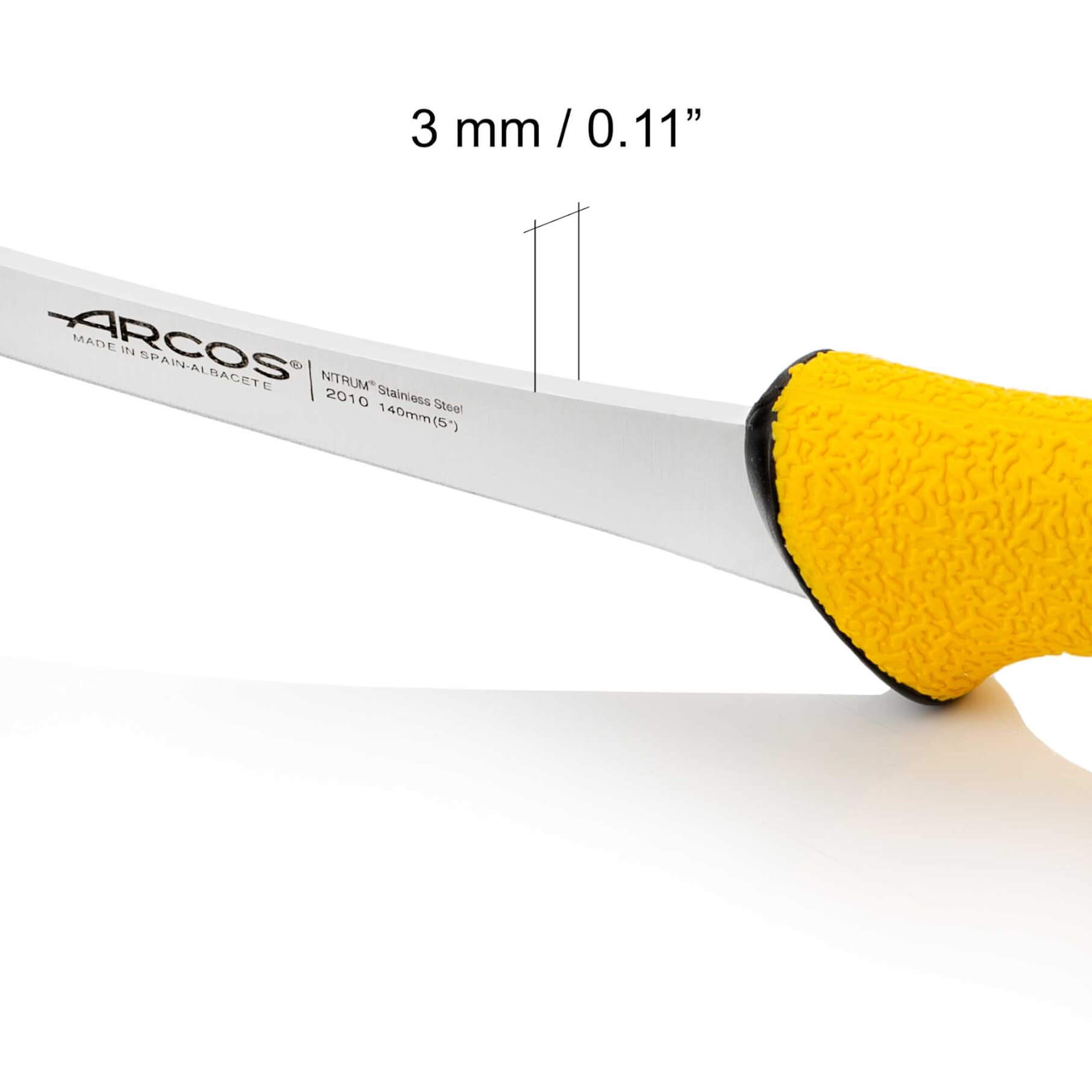 Coltello da disosso rigido curvo Arcos Duo Pro da 140 mm con manico giallo