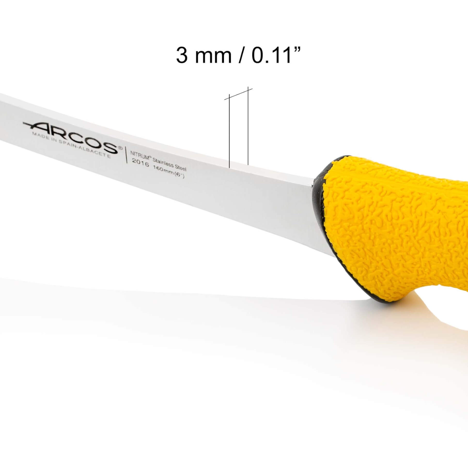 Coltello da disosso semirigido curvo Arcos Duo Pro da 160 mm con punta smussata e manico giallo
