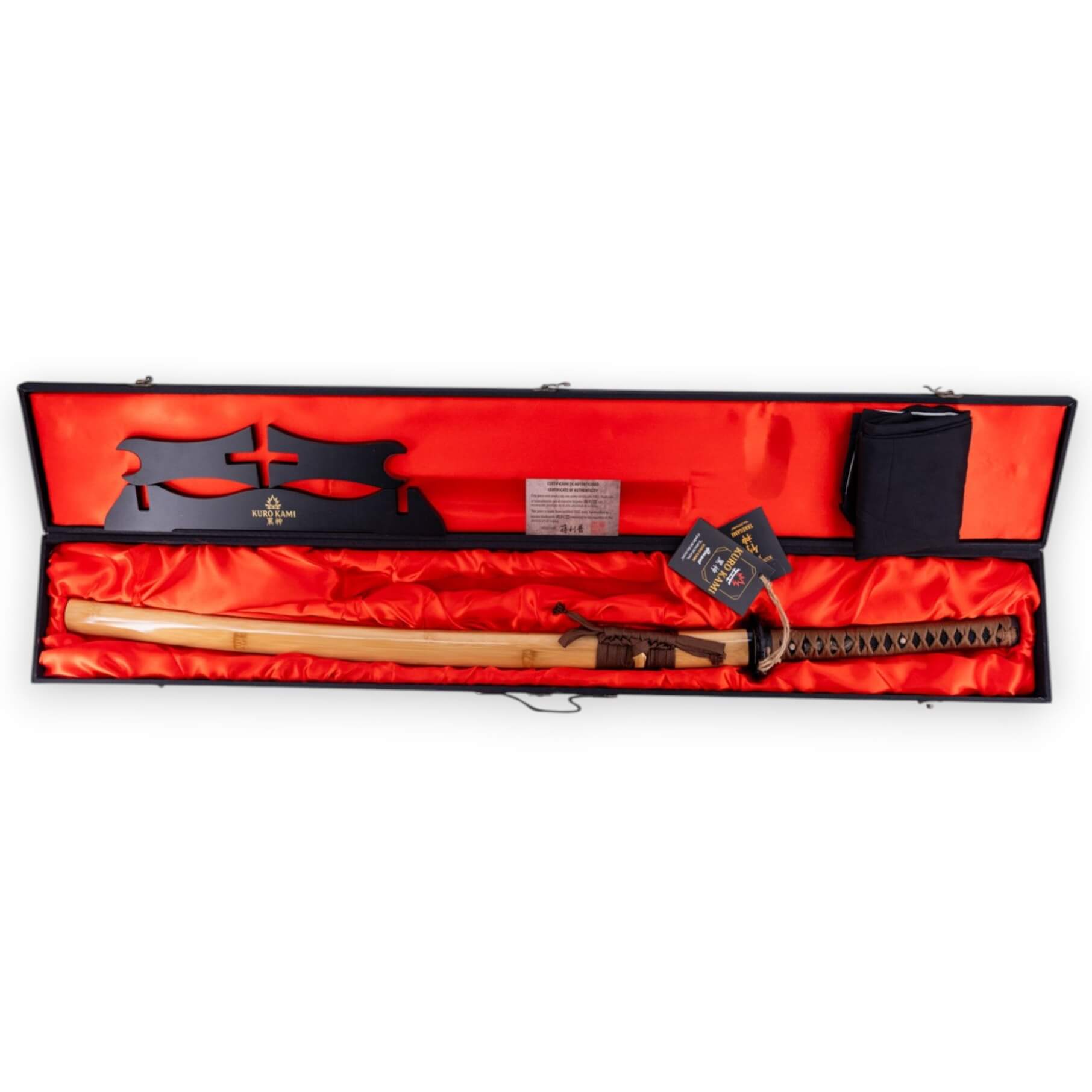 Katana KURO KAMI Takegami hoja de acero carbono 1065 y vaina de madera de bambú