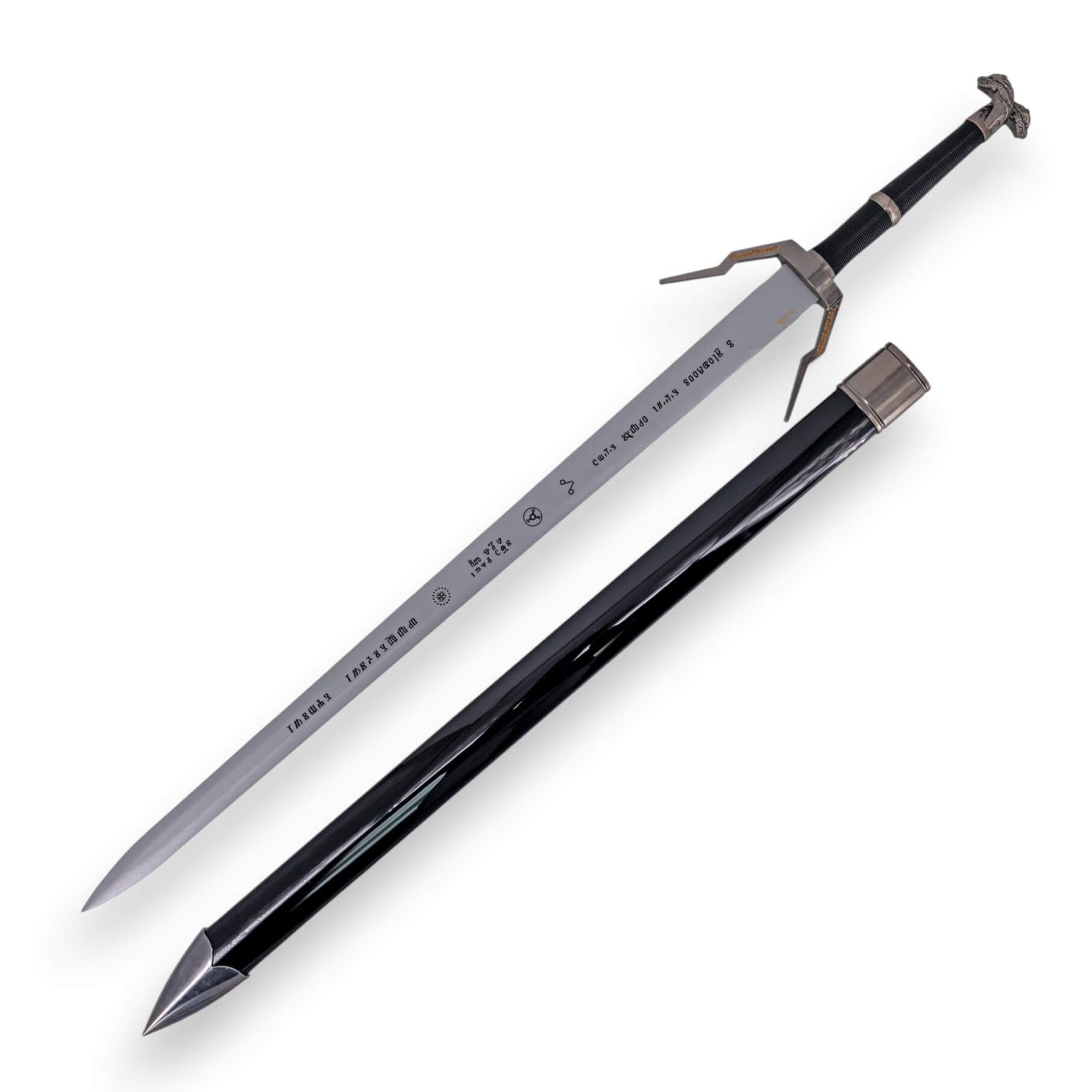 Espada de prata de Geralt de Rivia, do jogo The Witcher, com lâmi...