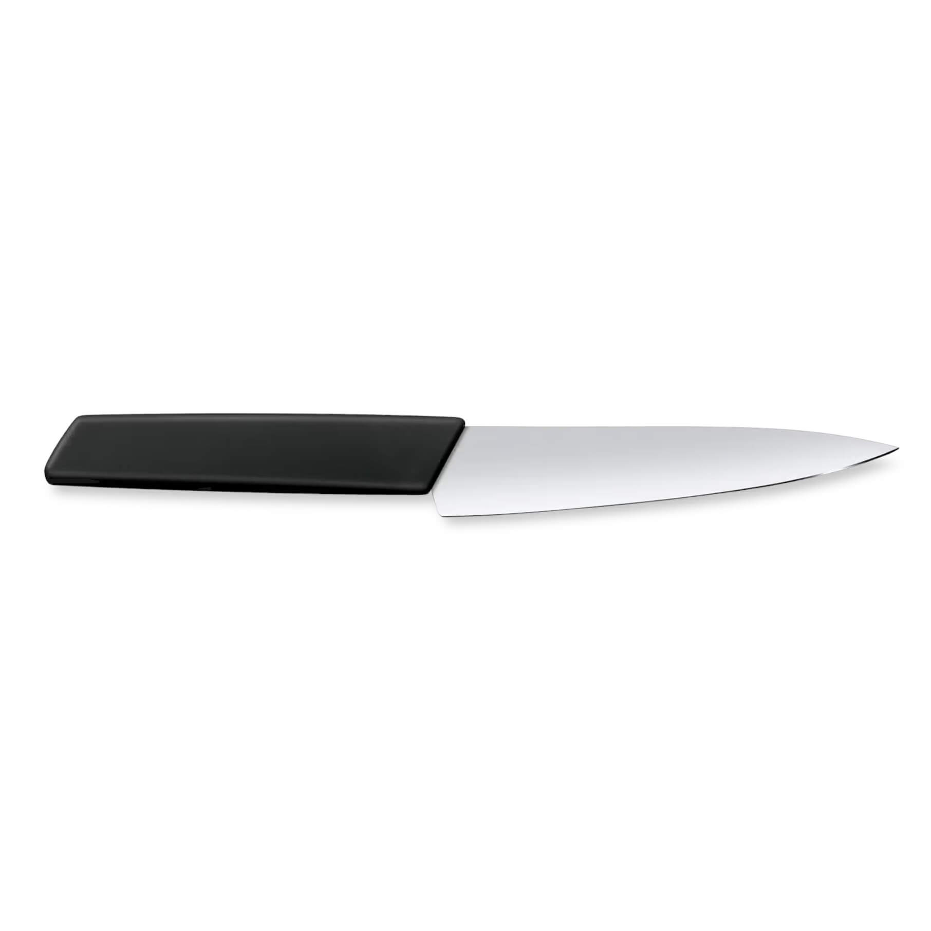 Cuchillo para chef Victorinox Swiss Modern con hoja de 15 cm de filo liso y mango negro