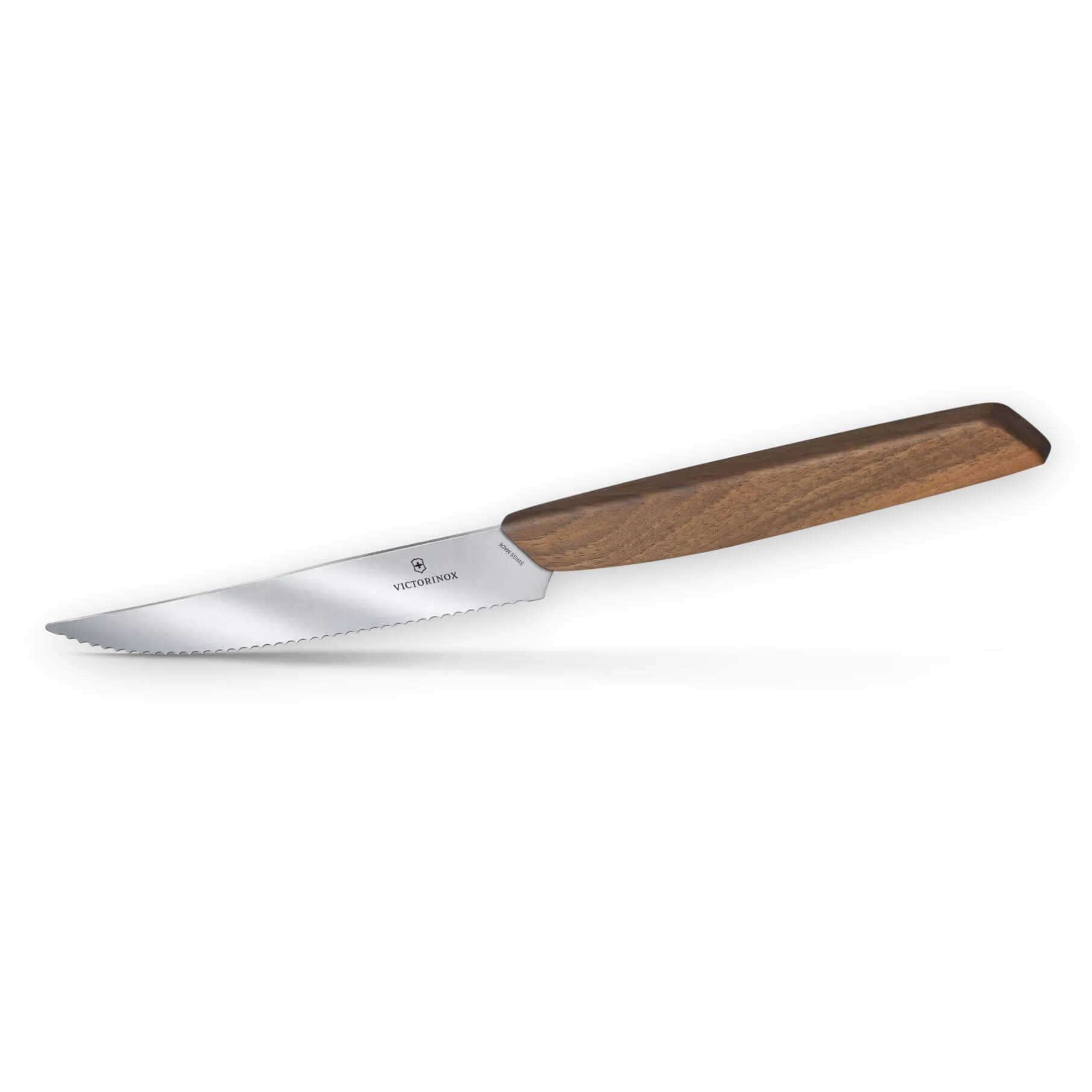 Set de 2 cuchillos para bistec Swiss Modern con hoja dentada de 12 cm y mango de madera de nogal