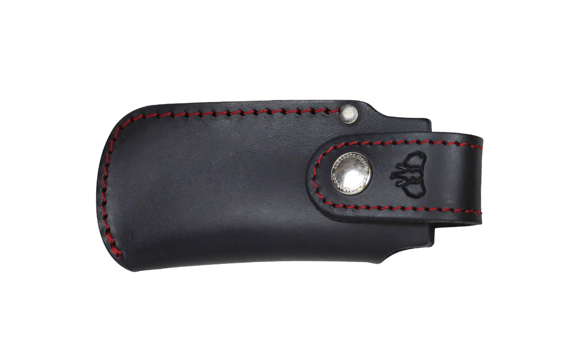 MT6 Cudeman Taschenmesser. Griff aus schwarzem Micarta. Lederscheide