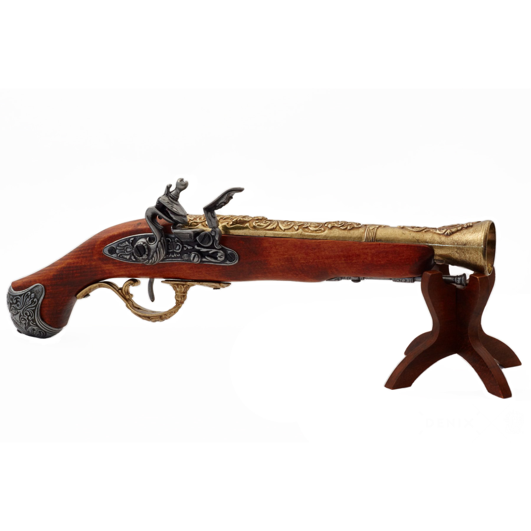 Wooden and metal flintlock pistol with brass finish, England, 18th century