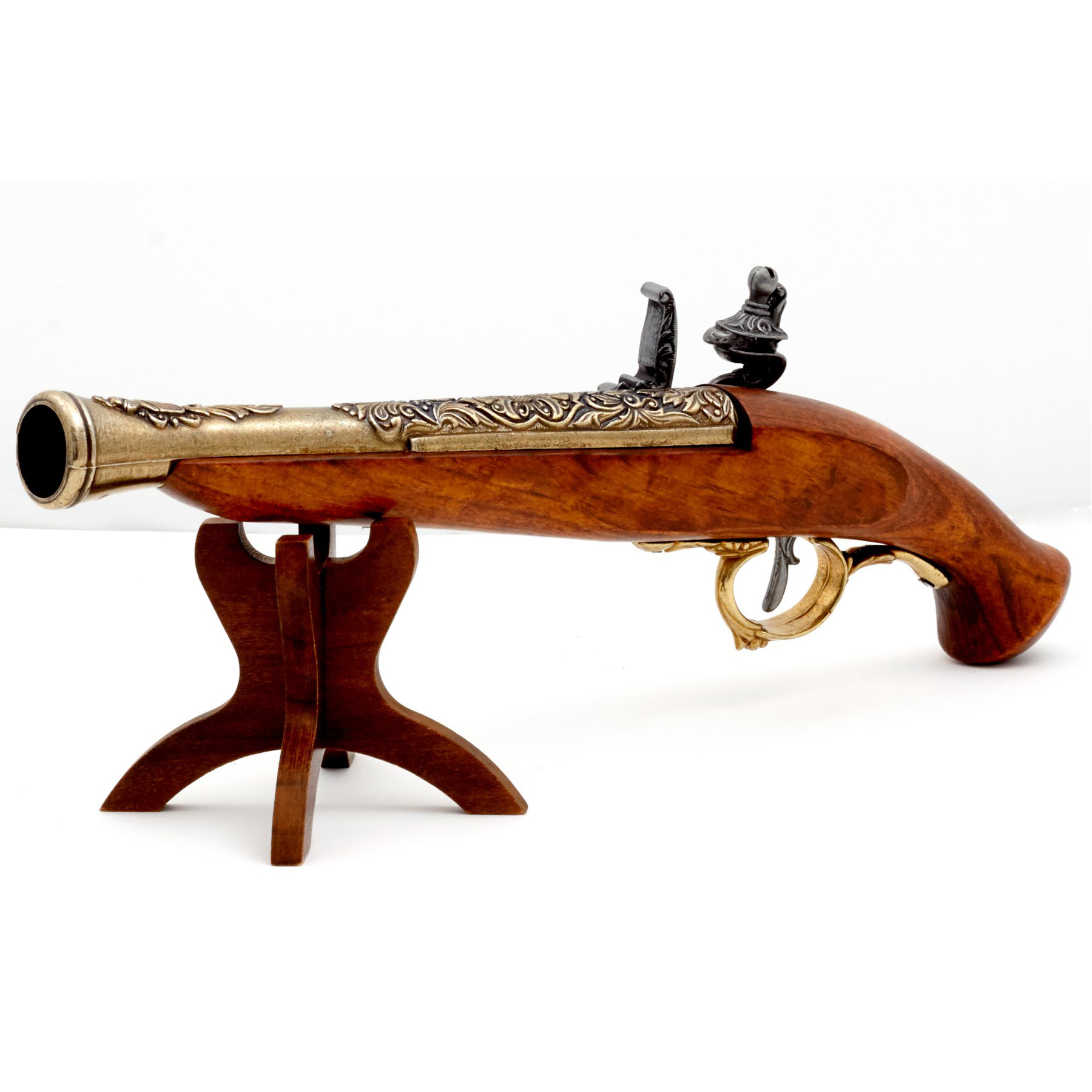 Flintlock pistol, wood and brass finish, Germany, 18th century