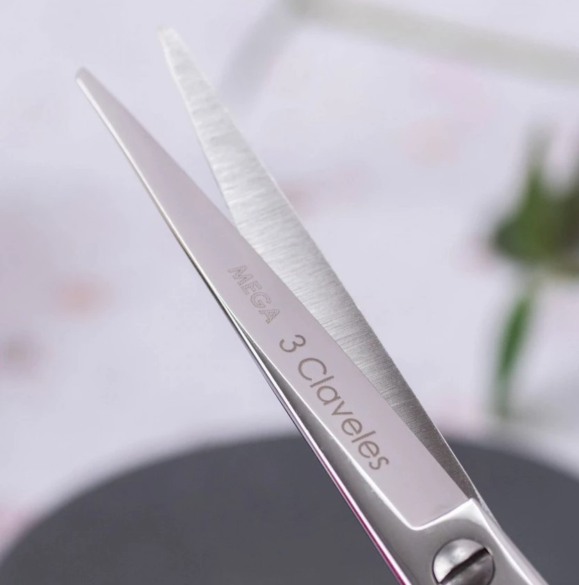 Ciseaux de coiffure Mega 7,5" avec bord micro-dentelé 3 Claveles
