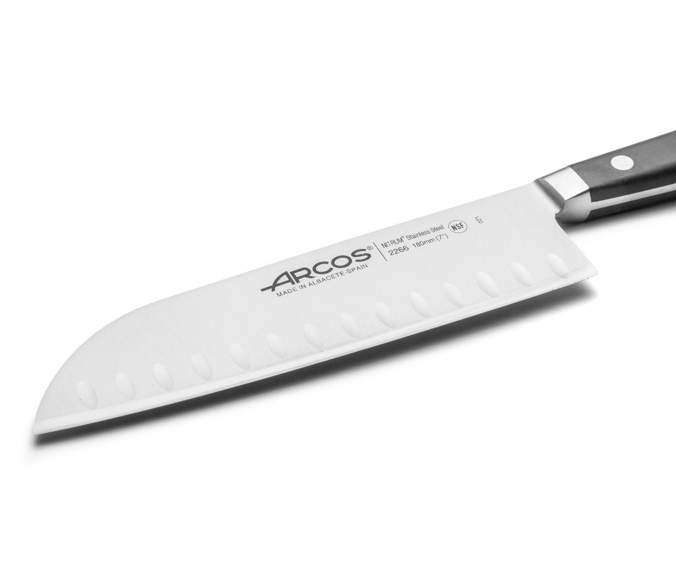 Cuchillo santoku de 18 cm con mango de polipropileno negro Arcos Opera