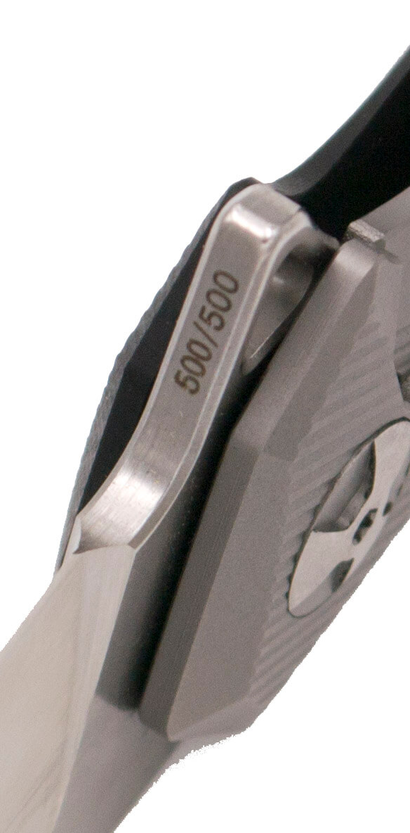 Coltello in edizione limitata con manico in G10 nero e titanio e apertura Ball Bearing