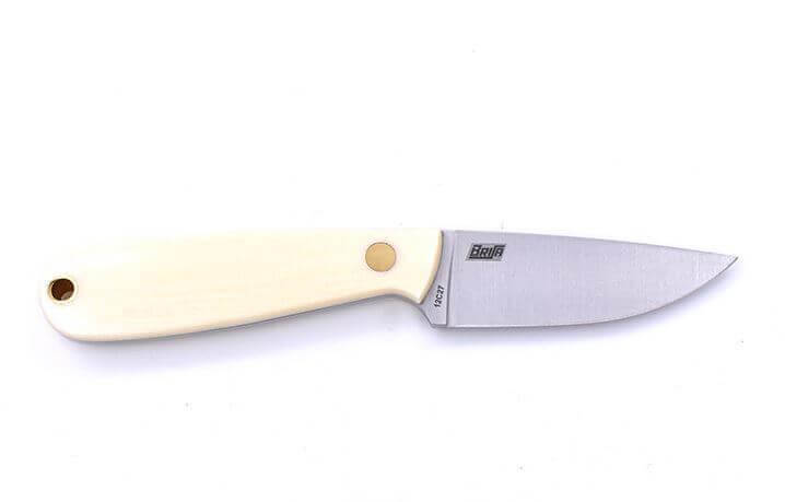 Cuchillo de cuello Brisa Necker 70 con puño de micarta marfil con funda multicarry
