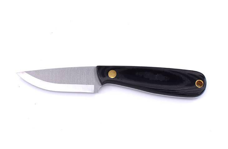 Cuchillo de cuello Brisa Necker 70 Scandi con puño de micarta negra y funda kydex