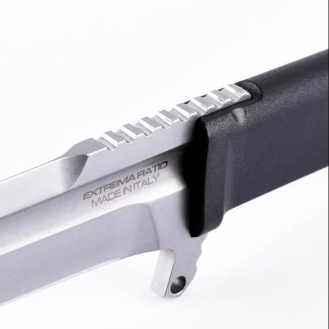 Couteau de combat Extrema Ratio Defender 2 Stone Washed avec lame de 118mm