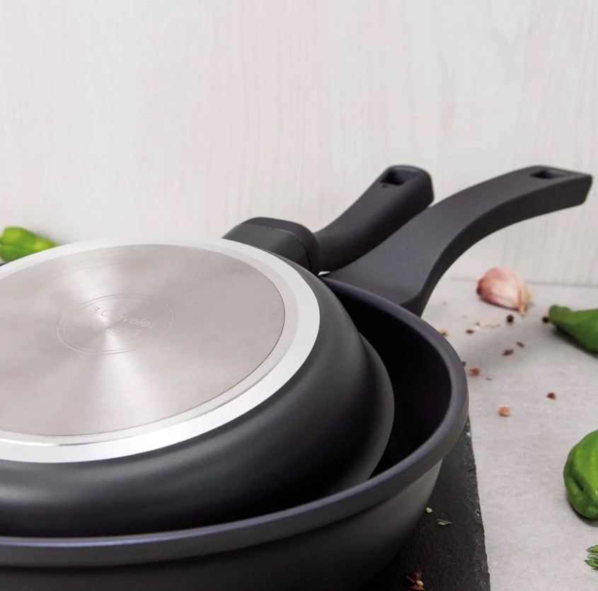 Padella QuanTanium 26 cm 3 Claveles modello Dark