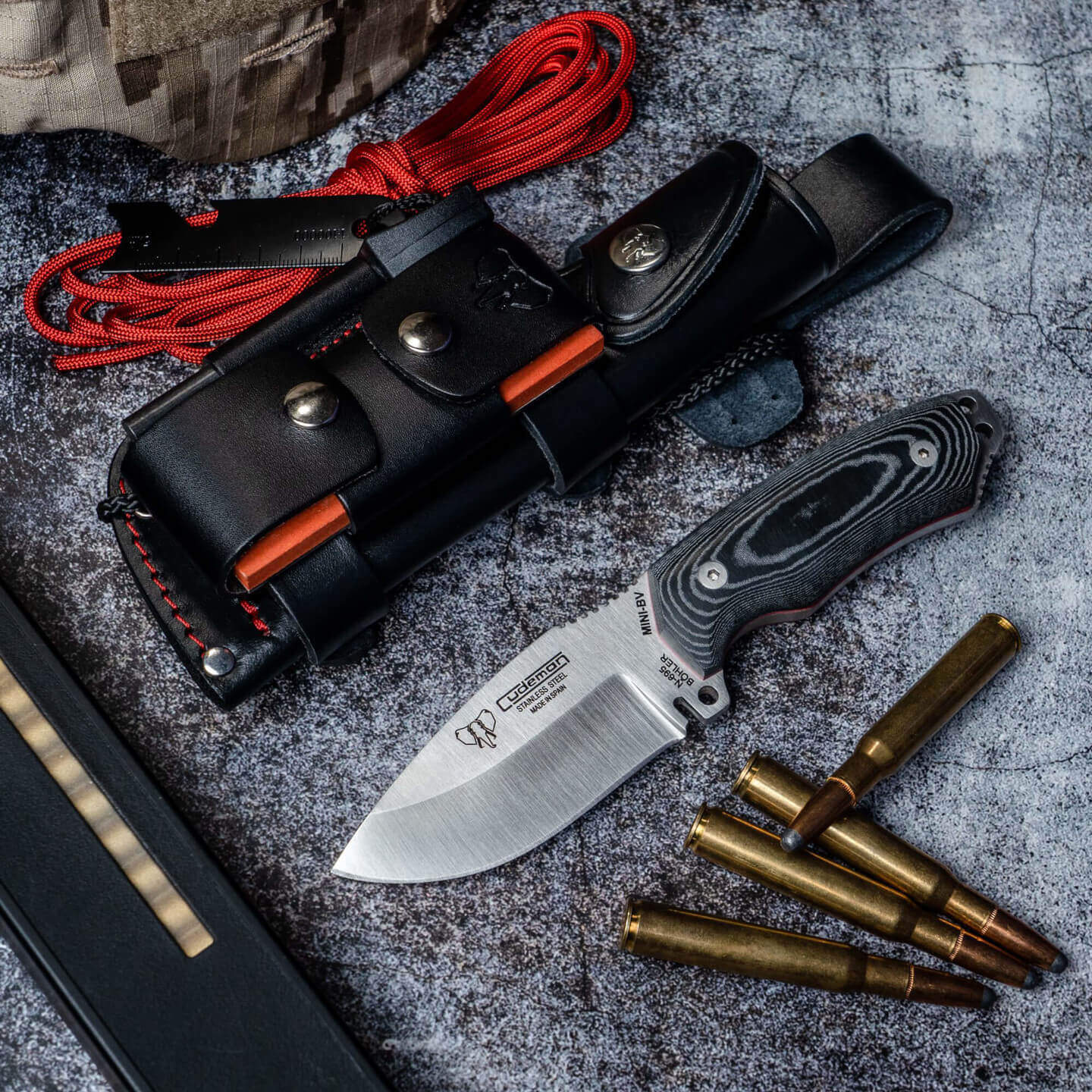 Cuchillo Cudeman Mini Boina Verde Micarta negra y funda de cuero completa