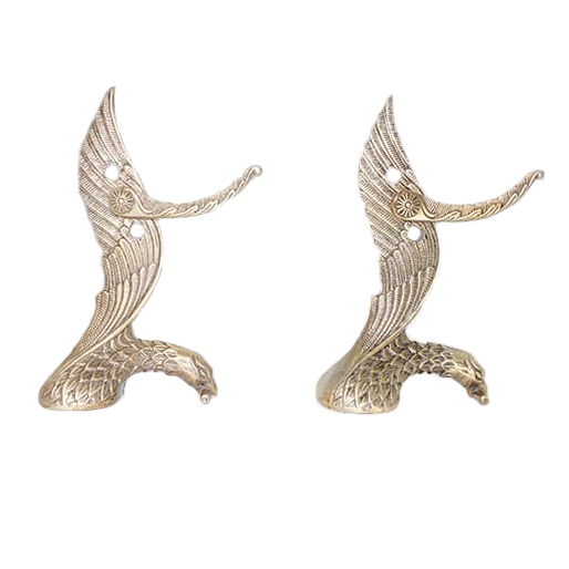 Soporte para pistolas con forma de águilas acabado latón