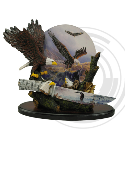Cuchillo decorativo de resina con águilas de resina y luces led