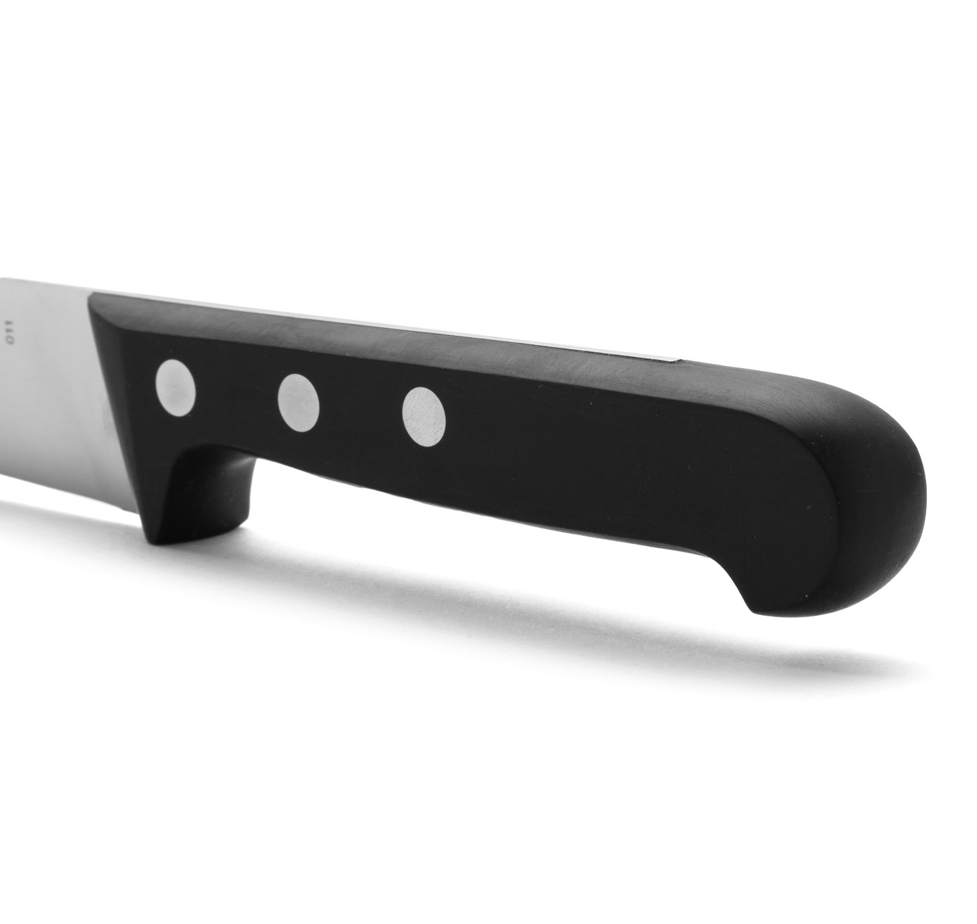 Cuchillo de cocina Arcos Universal 150 mm con mango de polioximetileno negro