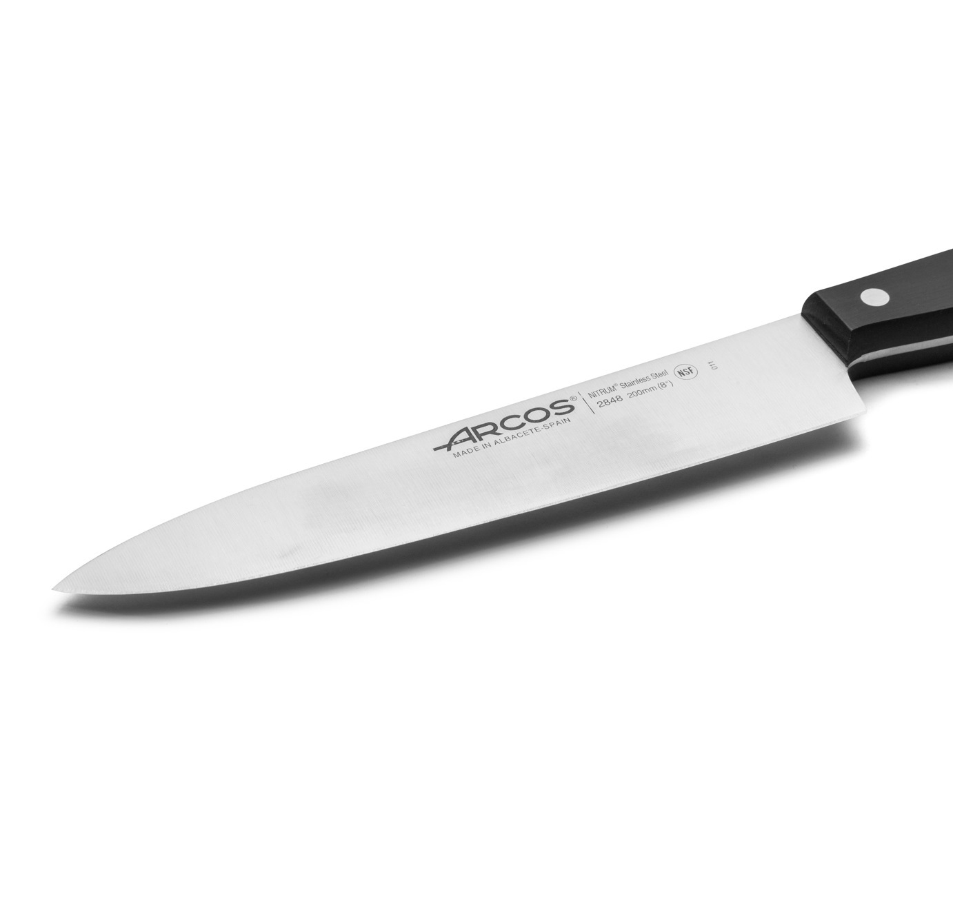 Coltello da chef universale Arcos con manico in poliossimetilene nero e lama da 200 mm