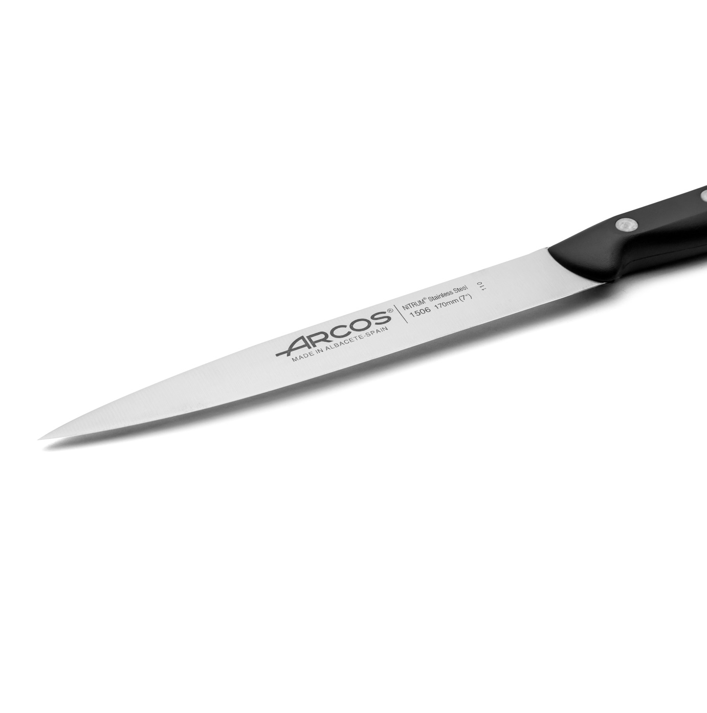 Cuchillo de lenguado Arcos Maitre con mango de polipropileno negro y hoja de 170 mm