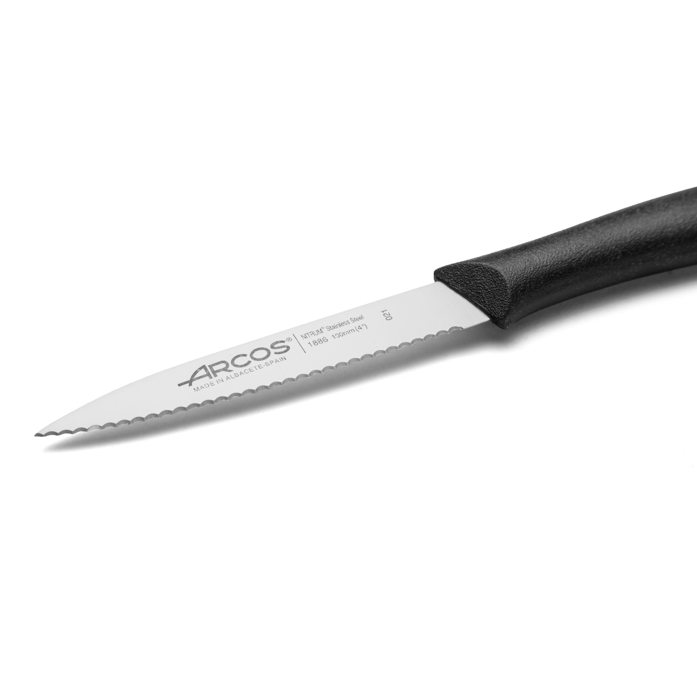 Cuchillo mondador Arcos Nova con hoja puntiaguda y dentada de 100 mm mango polipropileno negro 36 unidades