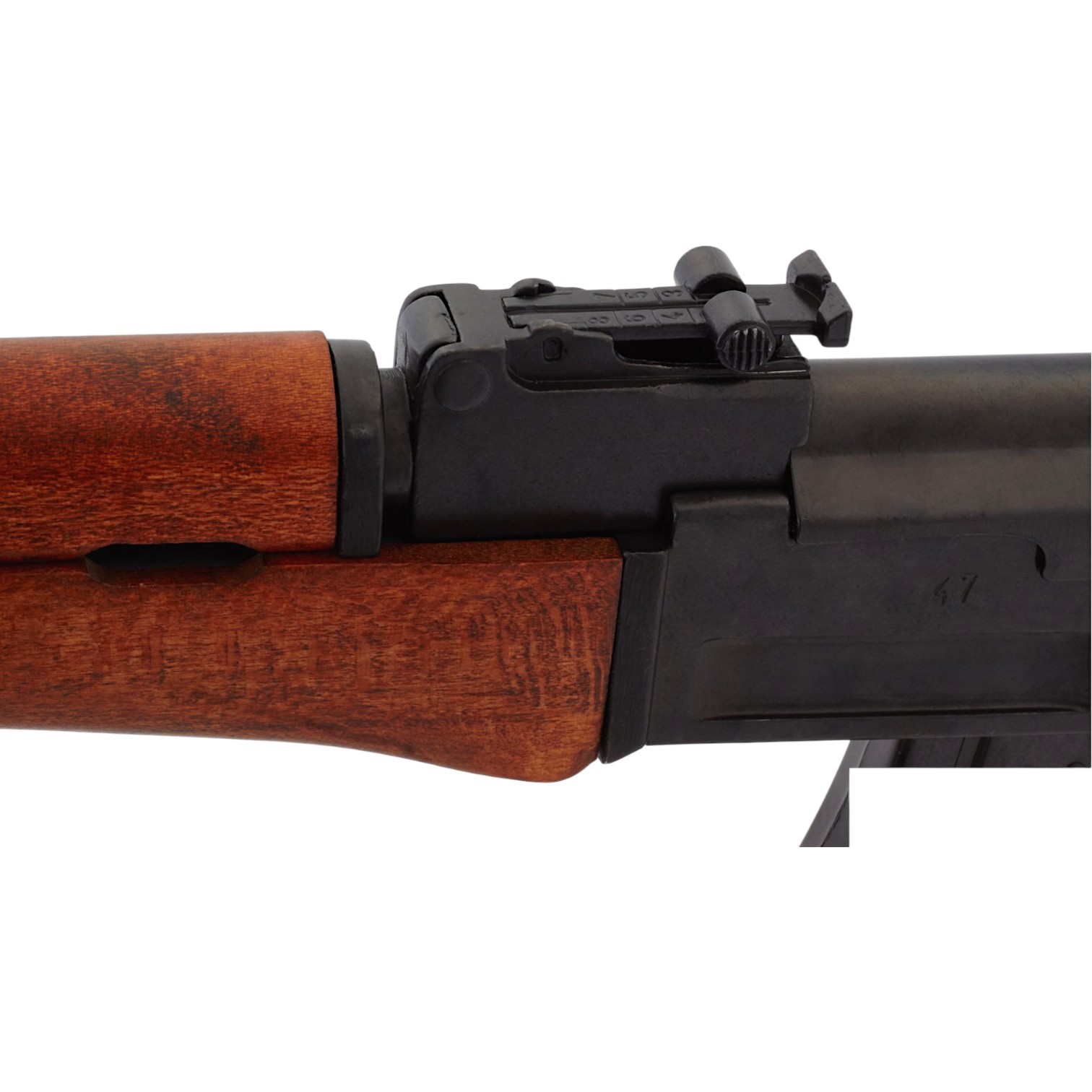 Rifle de asalto AK-47 con culata abatible