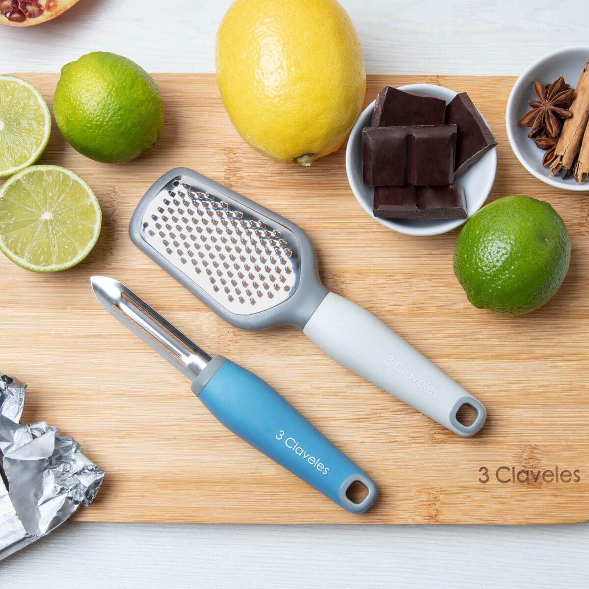 Edelstahlreibe mit Griff aus TPR und Polypropylen, 3 Klingen, BPA-frei