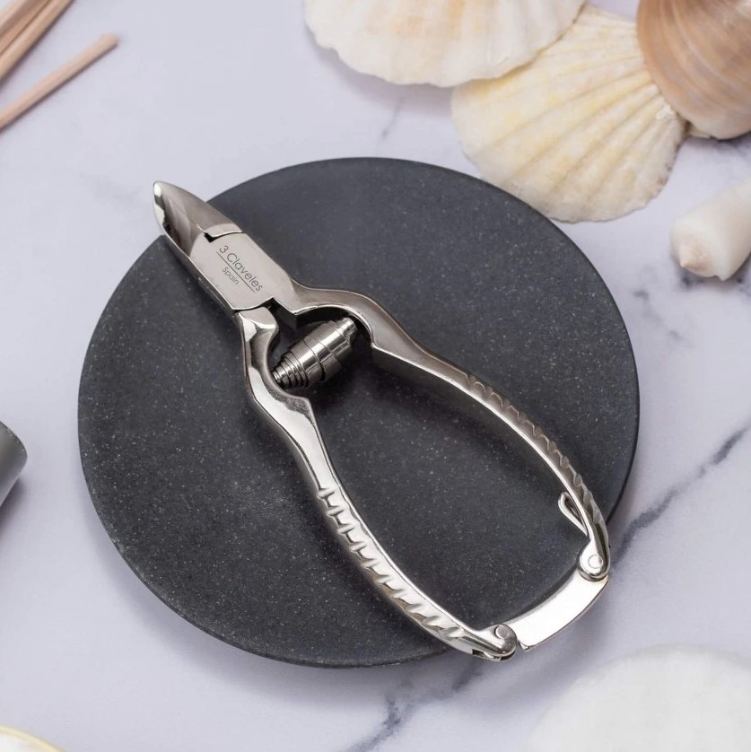 Alicate para uñas con anclaje de 11,5 cm curvo 3 Claveles