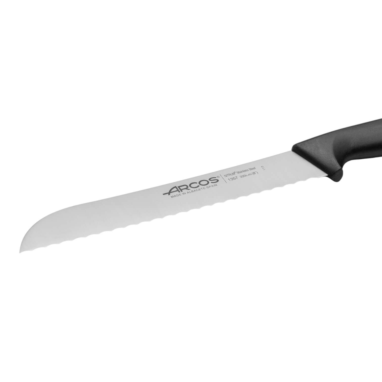 Cuchillo panero Arcos serie Niza con mango de polipropileno negro 200 mm
