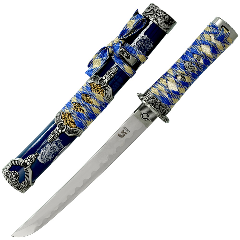 Tanto with blue and silver braided handle