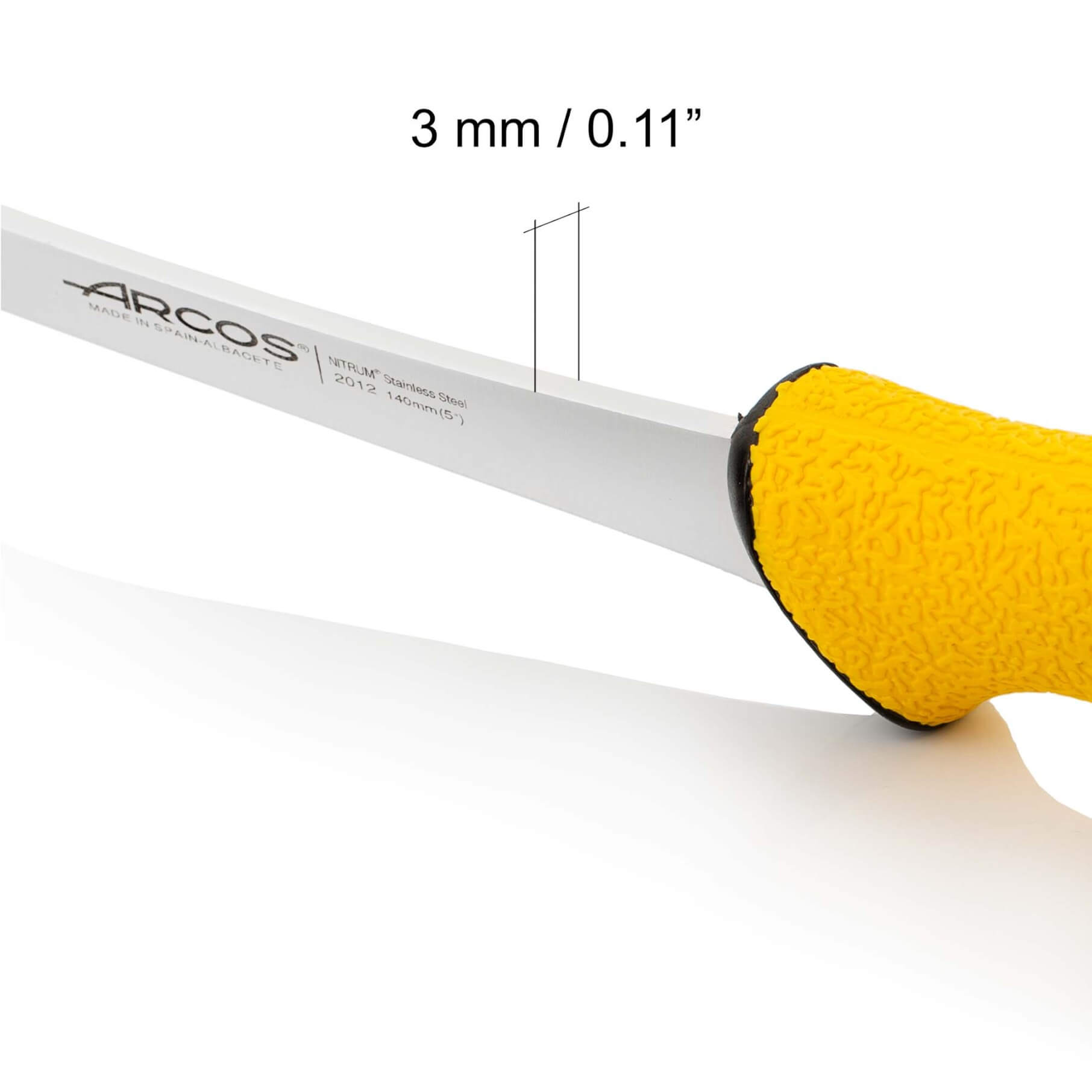 Cuchillo deshuesador curvo rígido 140 mm con punta biselada Arcos Duo Pro con mango amarillo