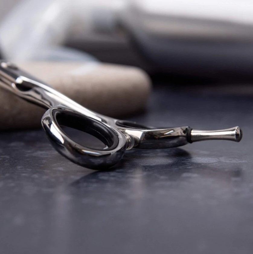 Forbici da parrucchiere Onix 6" con lama a rasoio 3 Claveles