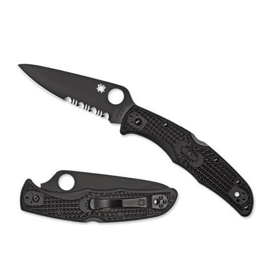 Coltellino Spyderco Endura 4 con lama nera VG10 con bordo mezzo seghettato e manico FRN nero