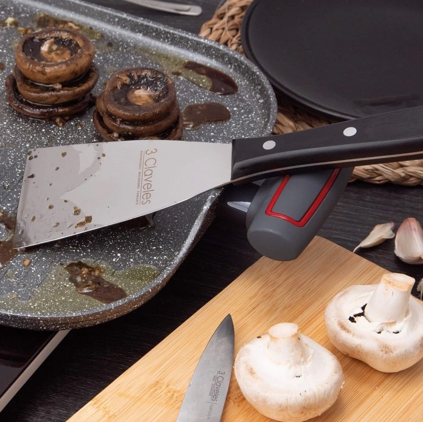 Espátula uniblock 8x12 cm con mango de pom 3 Claveles