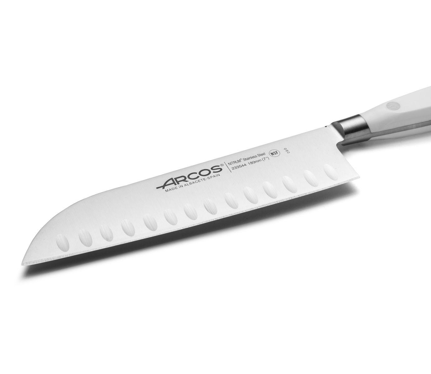 Cuchillo Santoku Arcos Riviera Blanca con hoja de 18 cm