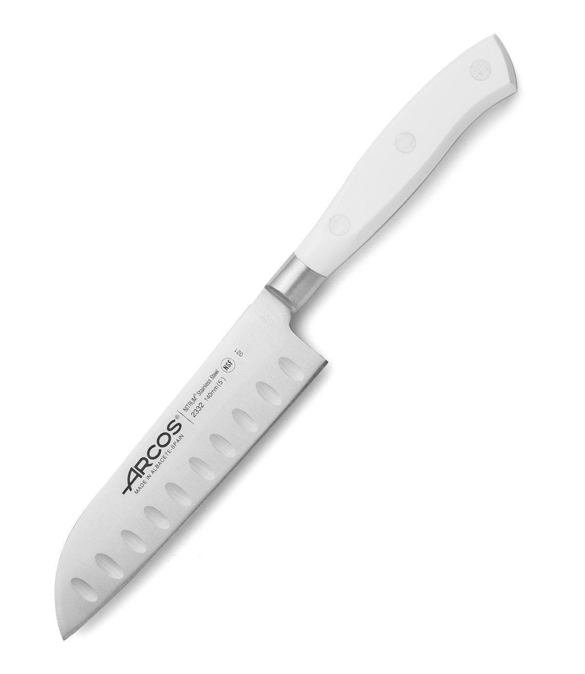 Faca Arcos Riviera Blanca santoku com lâmina de 14 cm
