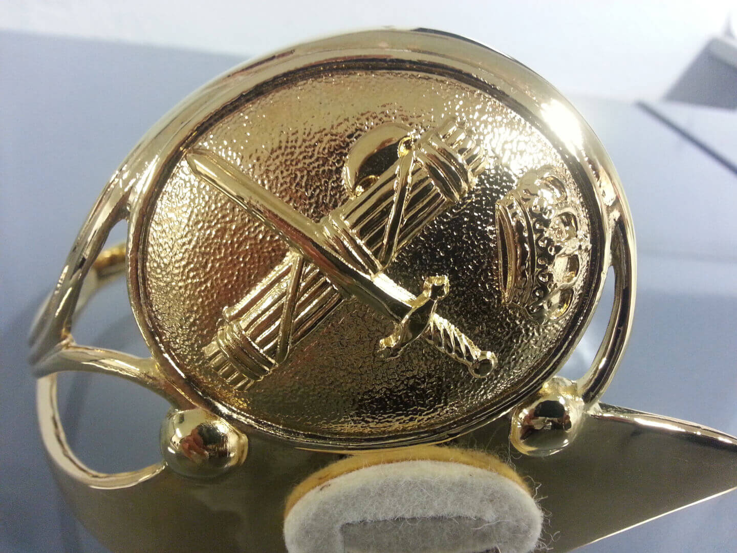 Sable de Oficial de la Guardia Civil con empuñadura en latón bañada en oro 345030S