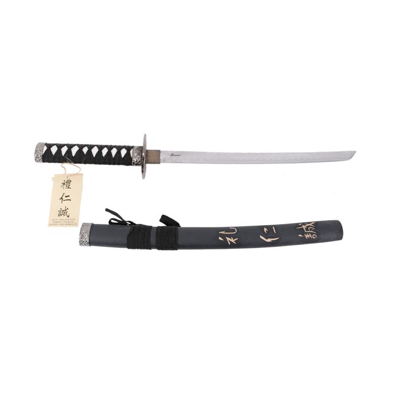 Tanto mit Gravur auf der Scheide „Courtesy, Compassion and Sincerity“